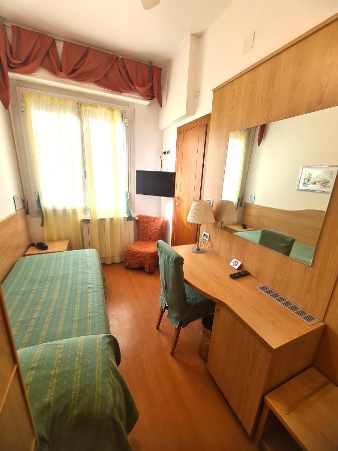Hotel Zurigo Varazze Exterior photo